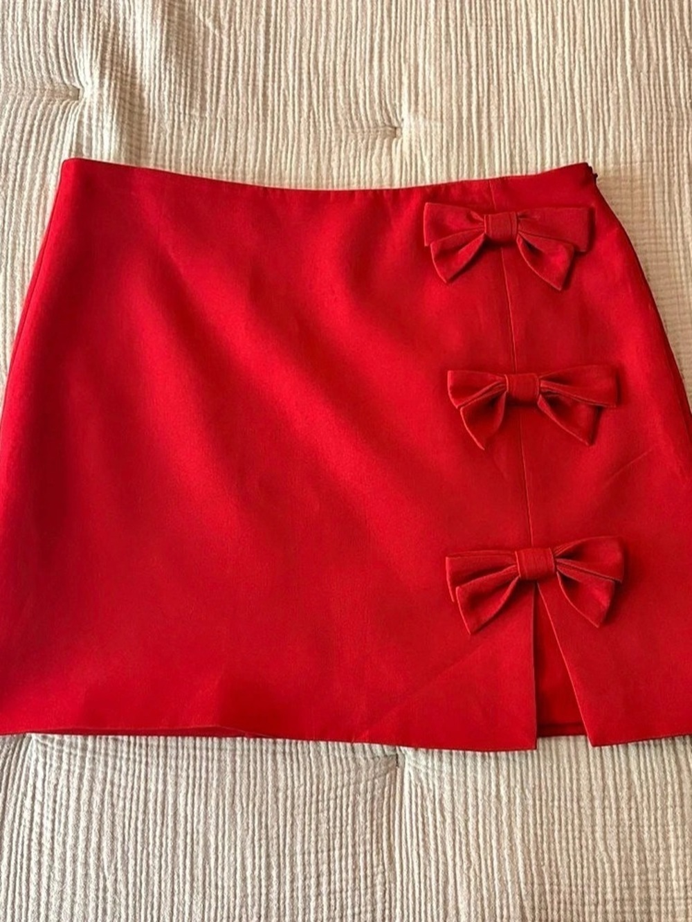 Hyacinth House Rochelle Mini Skirt Red Bow Size Medium